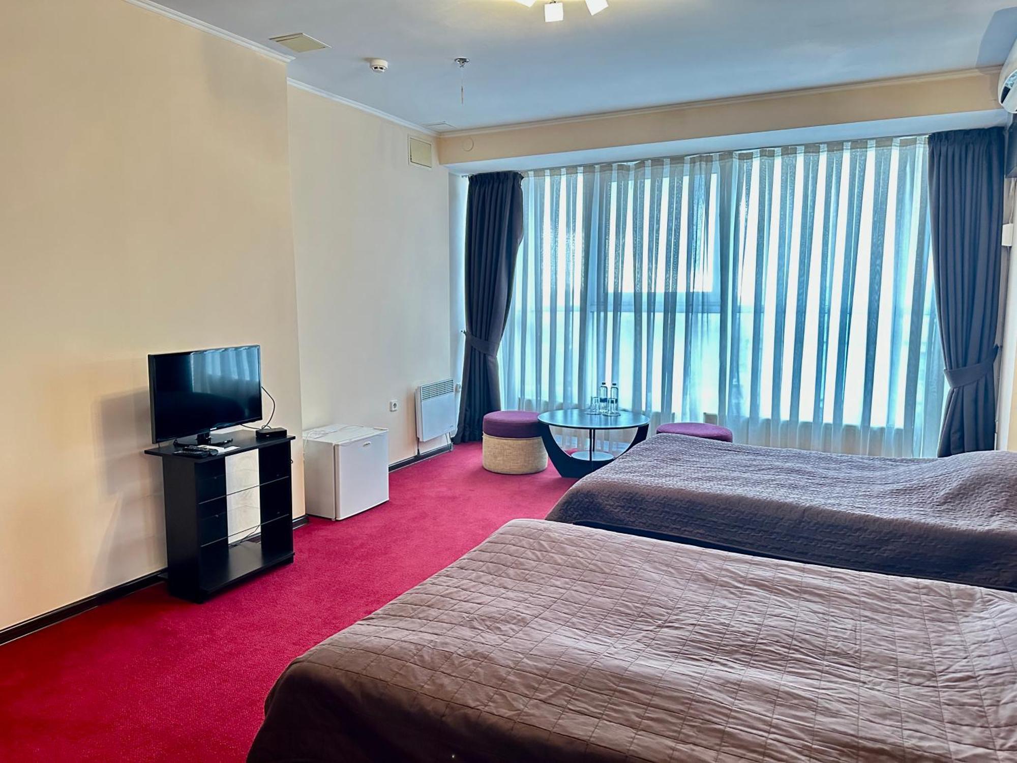 Mark Plaza Hotel Mykolaiv Oda fotoğraf