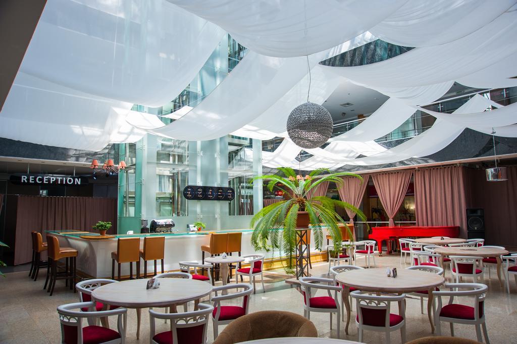 Mark Plaza Hotel Mykolaiv Dış mekan fotoğraf