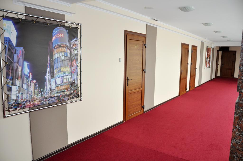 Mark Plaza Hotel Mykolaiv Dış mekan fotoğraf